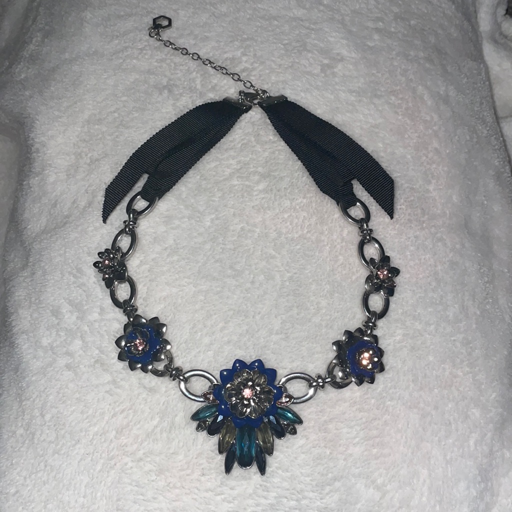 Floral Choker Necklace